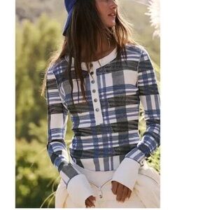 Nwt plaid snap button henley